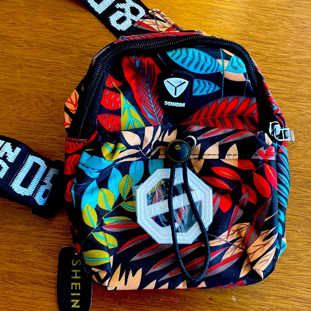 Mini overshoulder backpack